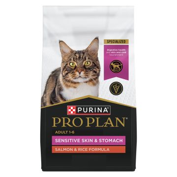 Pro Plan Adult Sensitive Skin & Stomach Salmon & RiceFormula dry cat food bag.