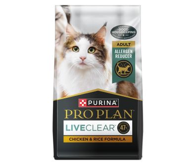 A bag of Pro Plan LiveClear allergen reducing chicken and rice adult dry cat food.