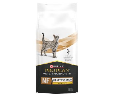 A bag of Pro Plan Veterinary Diets NF Kidney Function Early Care dry cat food.